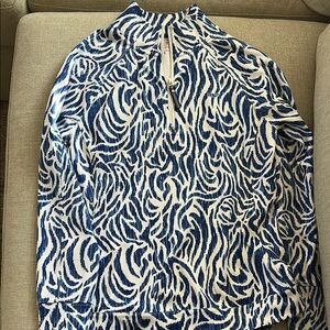 Vineyard Vines Blue and White Patterned Pullover